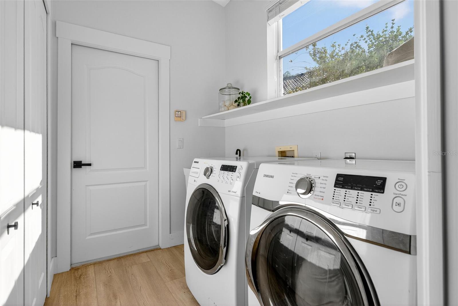 Image 33 of 57 For 8466 Idlewood Court