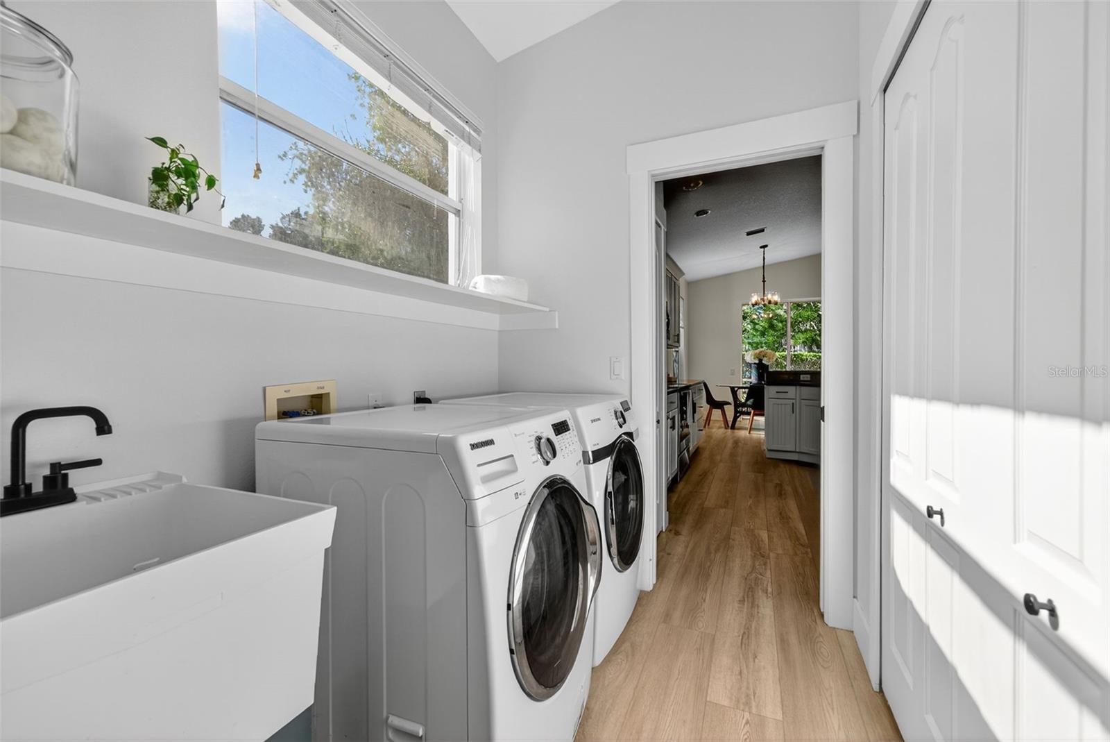 Image 34 of 57 For 8466 Idlewood Court