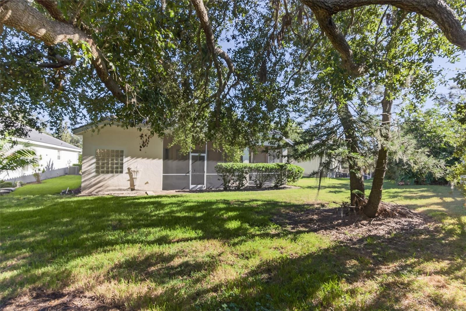 Image 42 of 57 For 8466 Idlewood Court