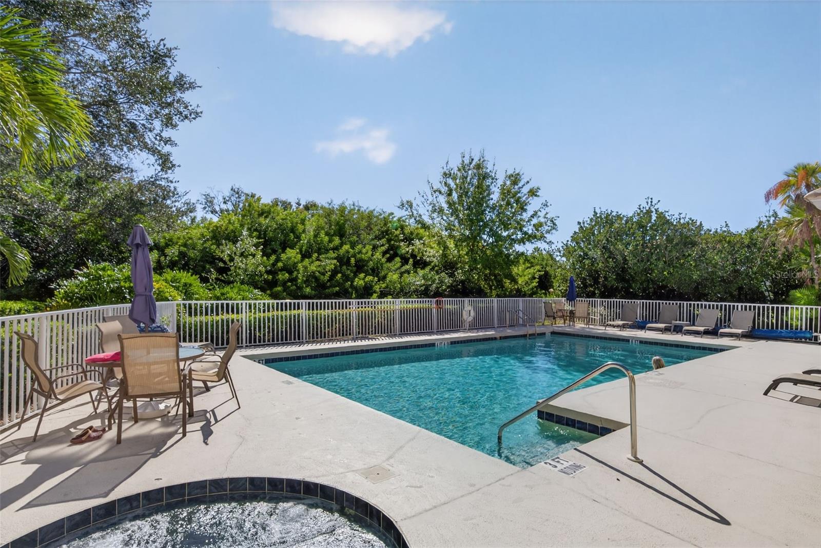 Image 46 of 57 For 8466 Idlewood Court