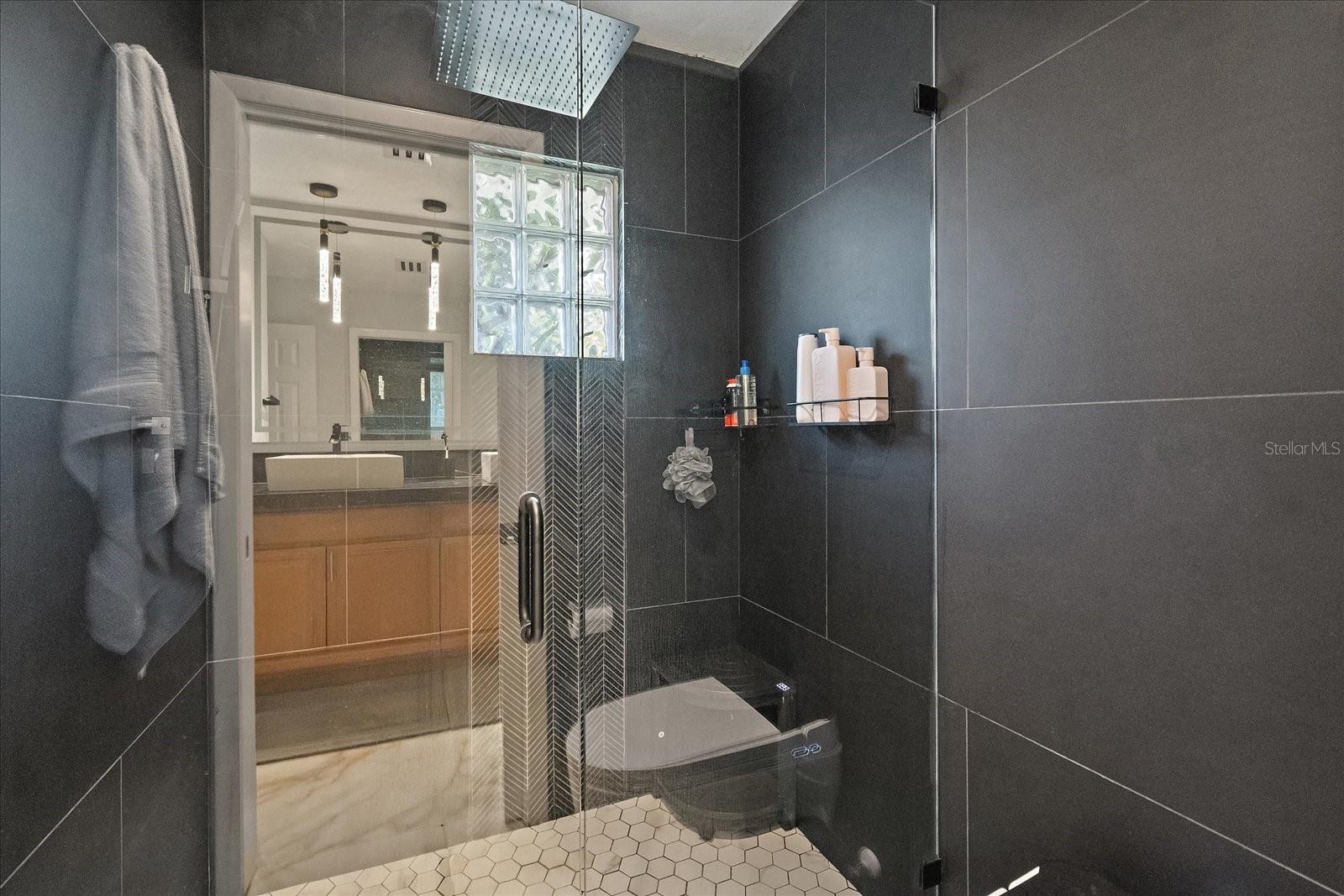 Image 17 of 29 For 2827 Hardee Drive