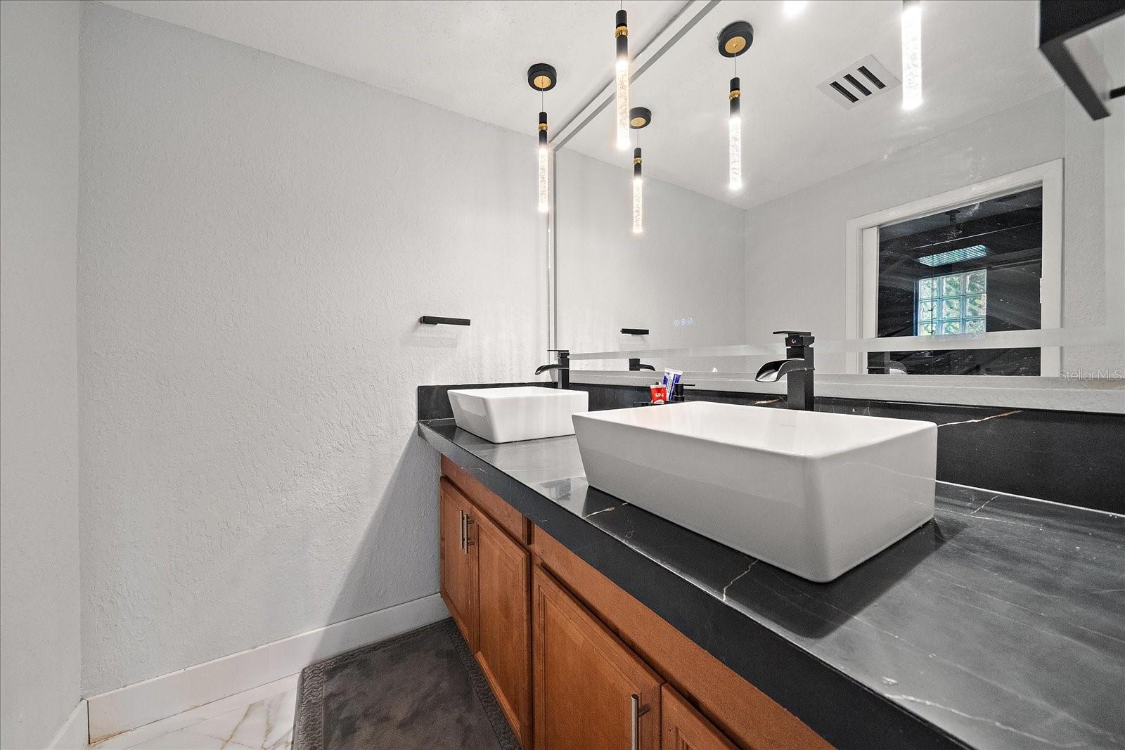 Image 18 of 29 For 2827 Hardee Drive