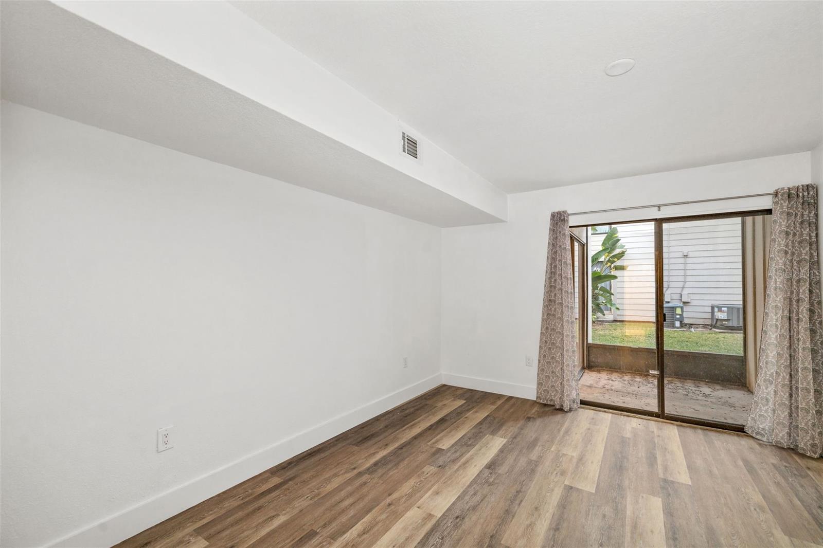 Image 13 of 66 For 2224 Bahia Vista Street E1