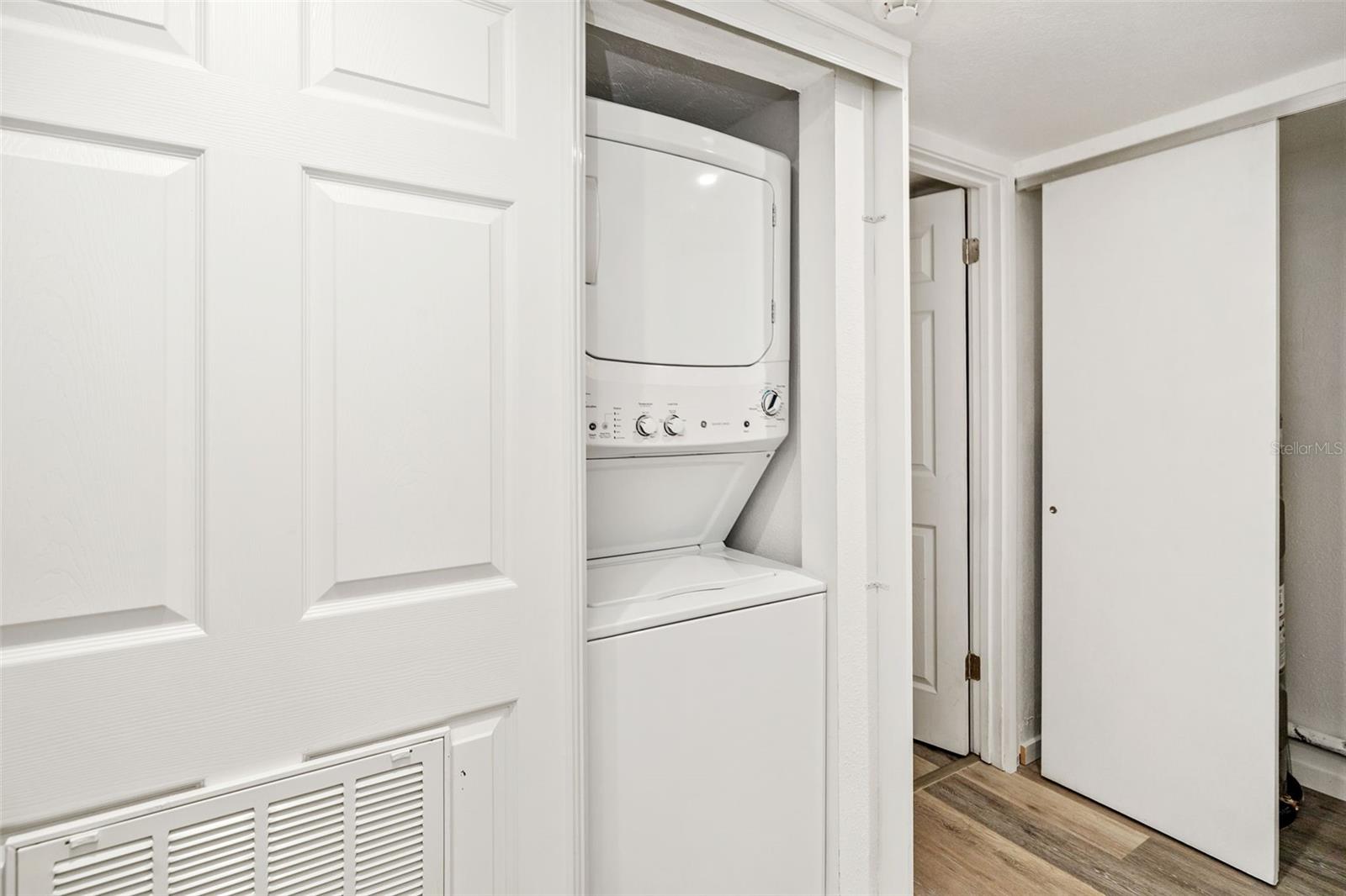 Image 21 of 66 For 2224 Bahia Vista Street E1