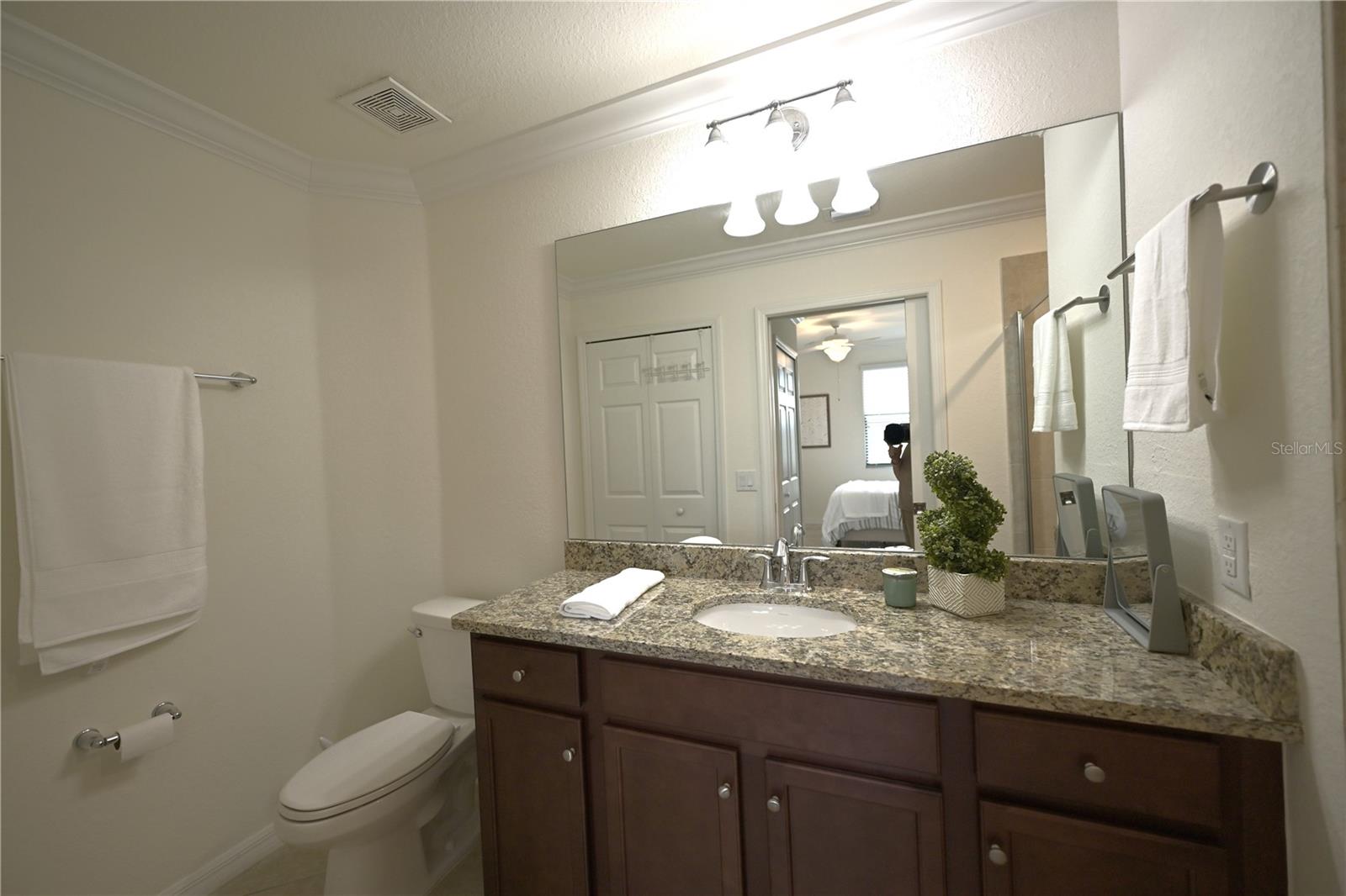 Image 11 of 50 For 16904 Vardon Terrace 208