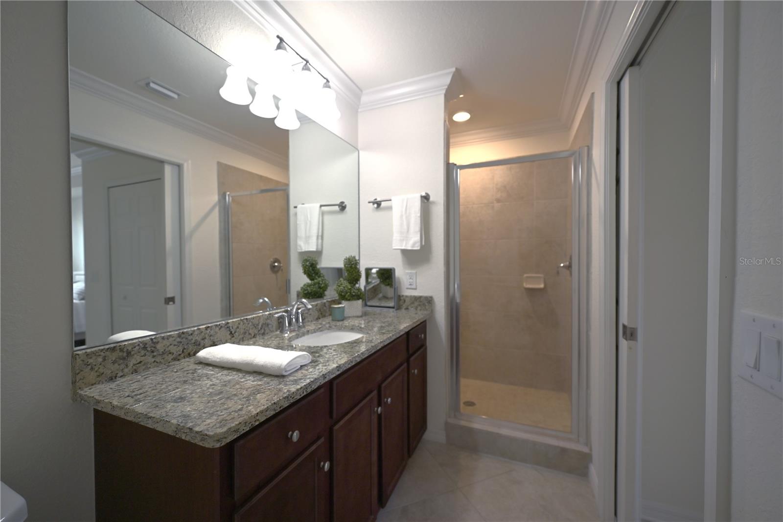 Image 12 of 50 For 16904 Vardon Terrace 208