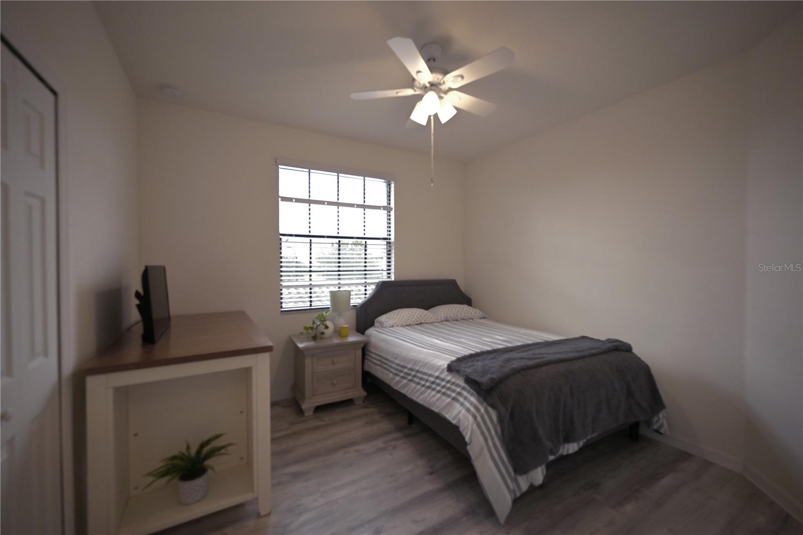 Image 23 of 50 For 16904 Vardon Terrace 208