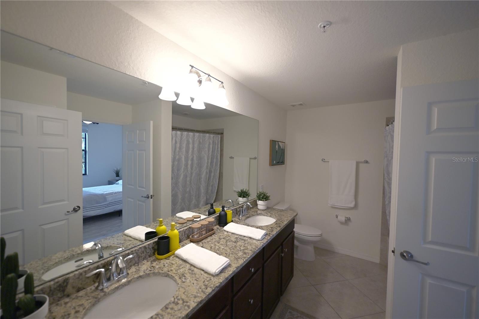 Image 24 of 50 For 16904 Vardon Terrace 208