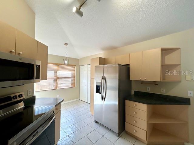 Image 11 of 23 For 1602 Summer Breeze Way