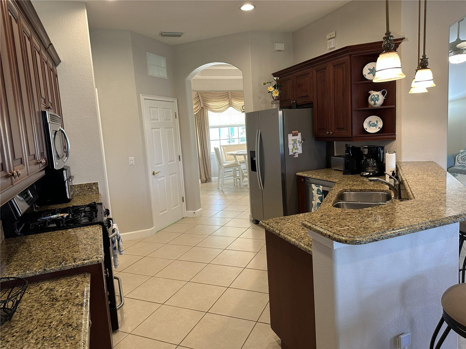 Image 19 of 33 For 218 Montelluna Drive