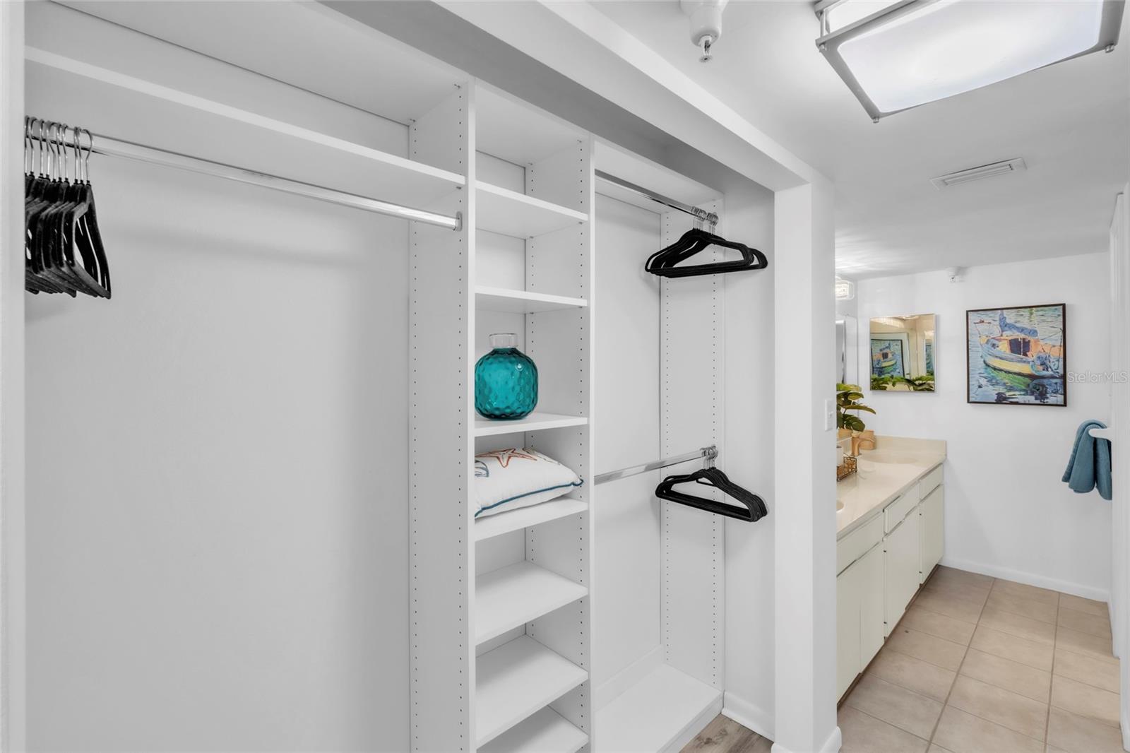 Image 14 of 47 For 11 Sunset Drive 601