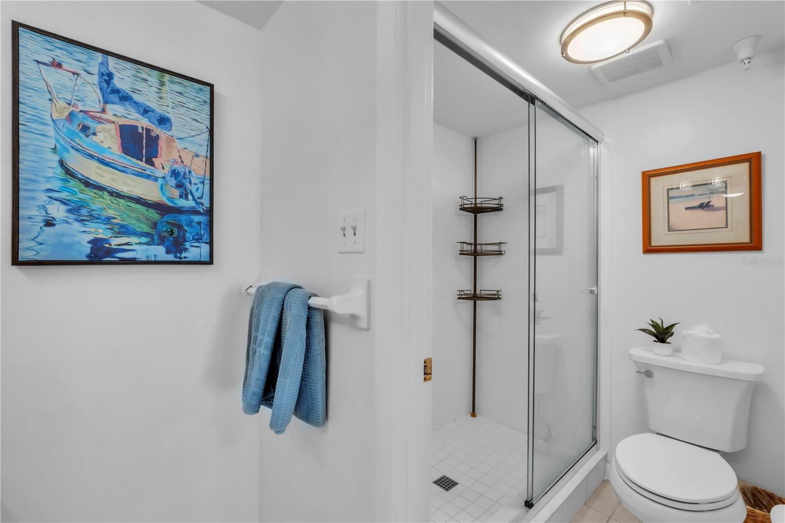 Image 16 of 47 For 11 Sunset Drive 601