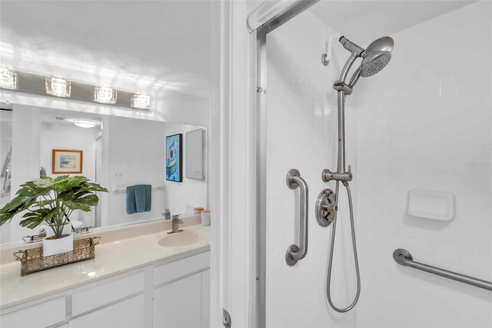 Image 17 of 47 For 11 Sunset Drive 601