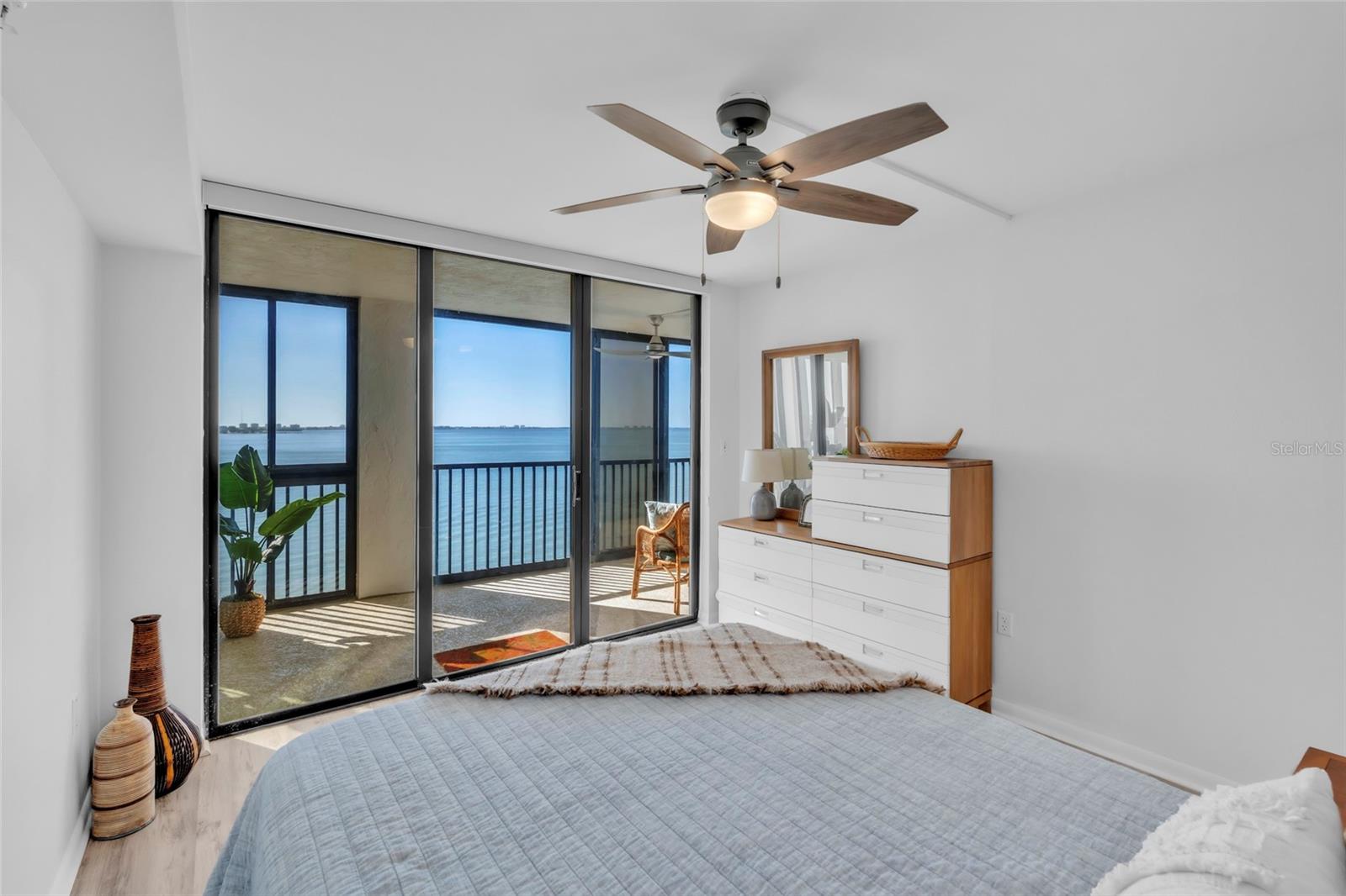 Image 19 of 47 For 11 Sunset Drive 601