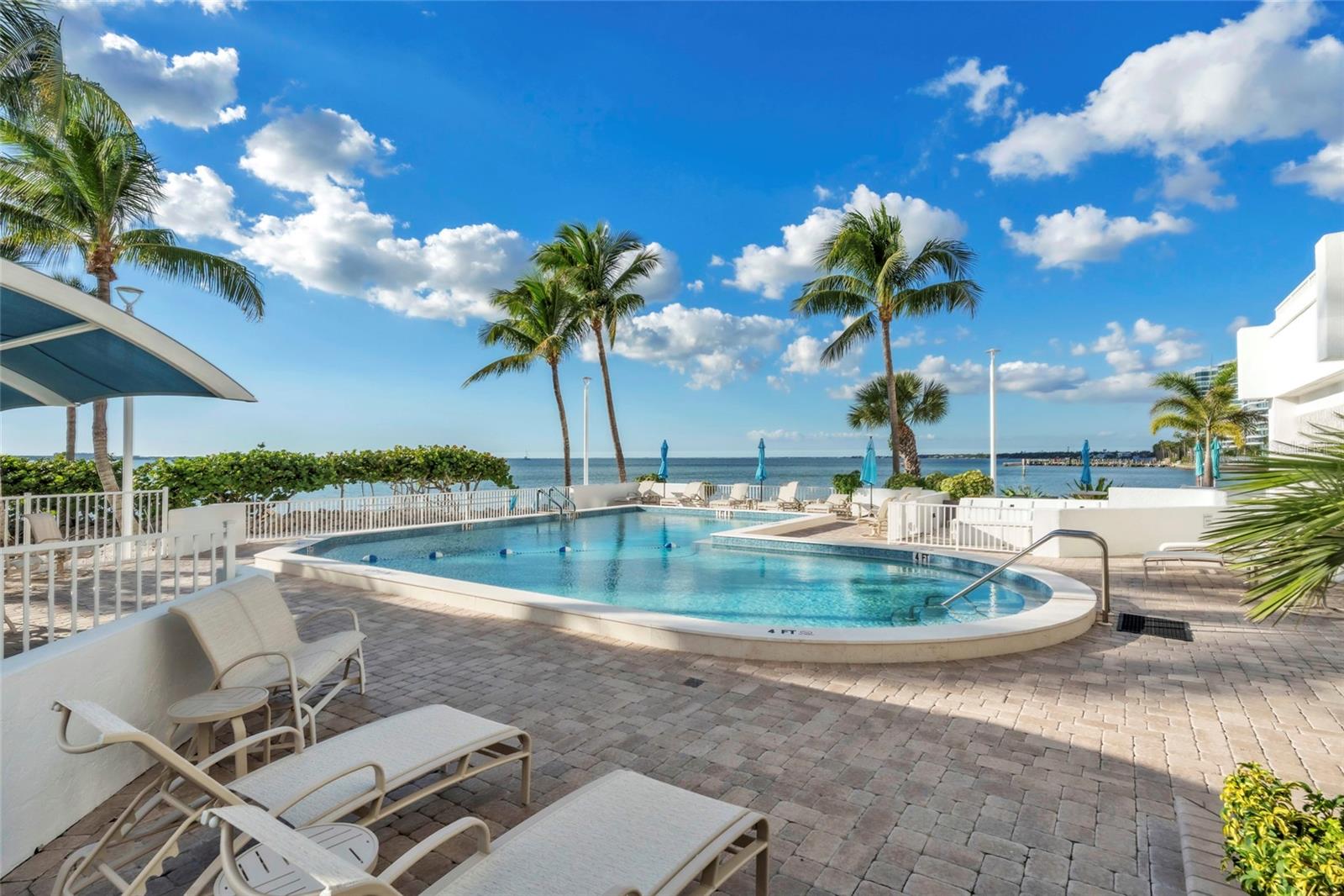 Image 32 of 47 For 11 Sunset Drive 601