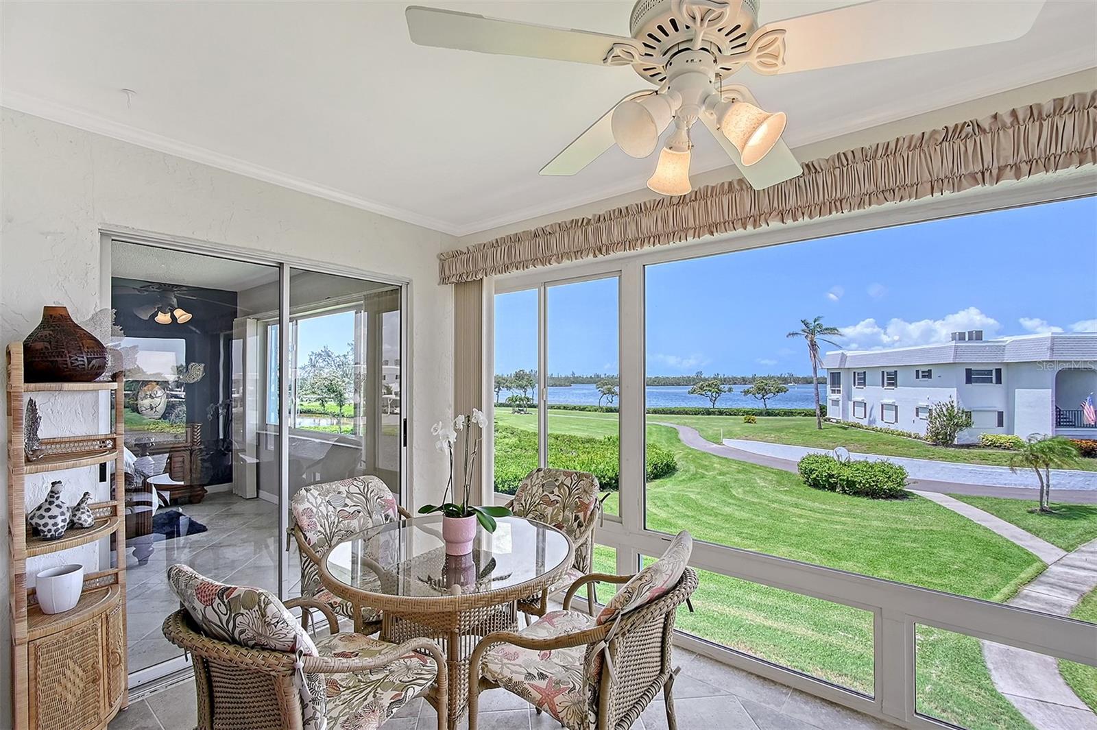 Image 12 of 75 For 4832 Independence Drive