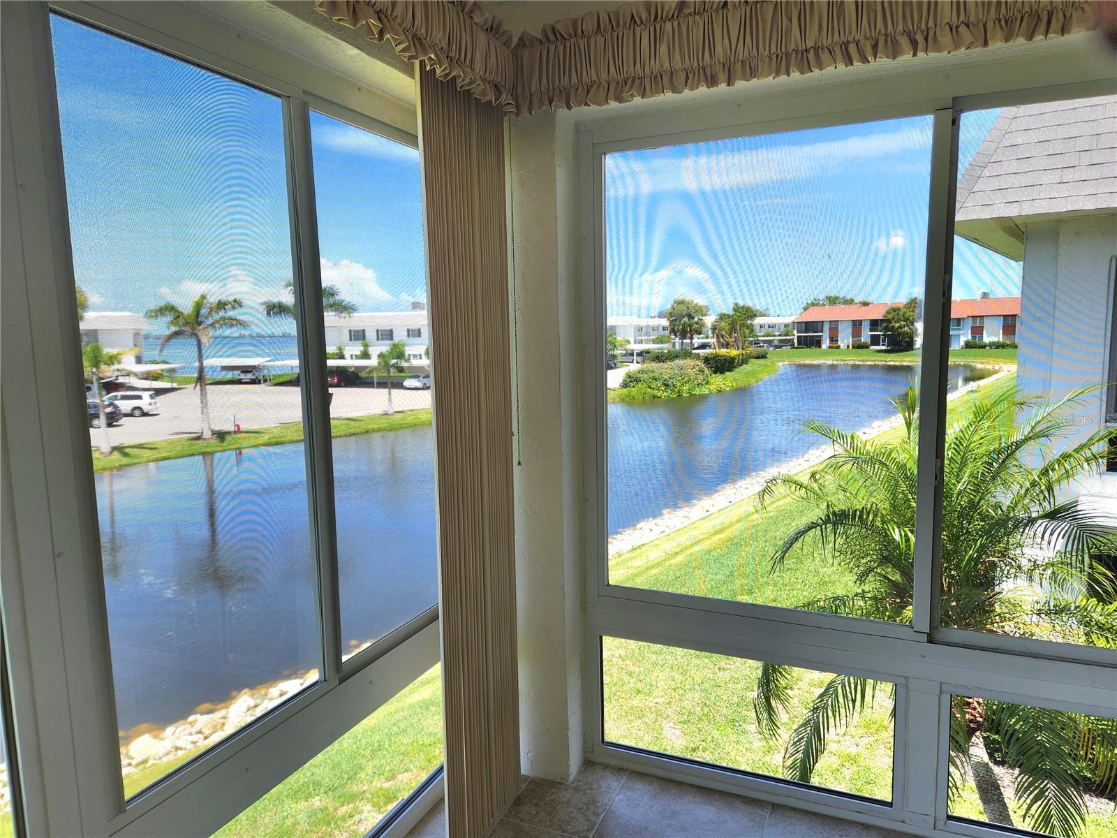 Image 14 of 75 For 4832 Independence Drive