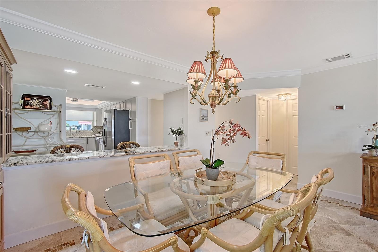 Image 16 of 75 For 4832 Independence Drive