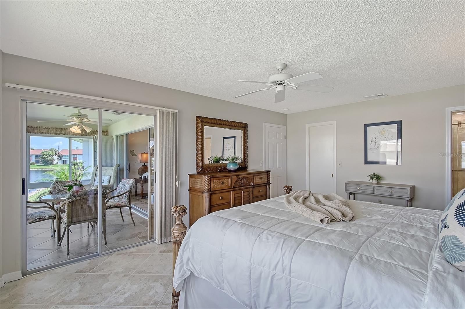 Image 26 of 75 For 4832 Independence Drive