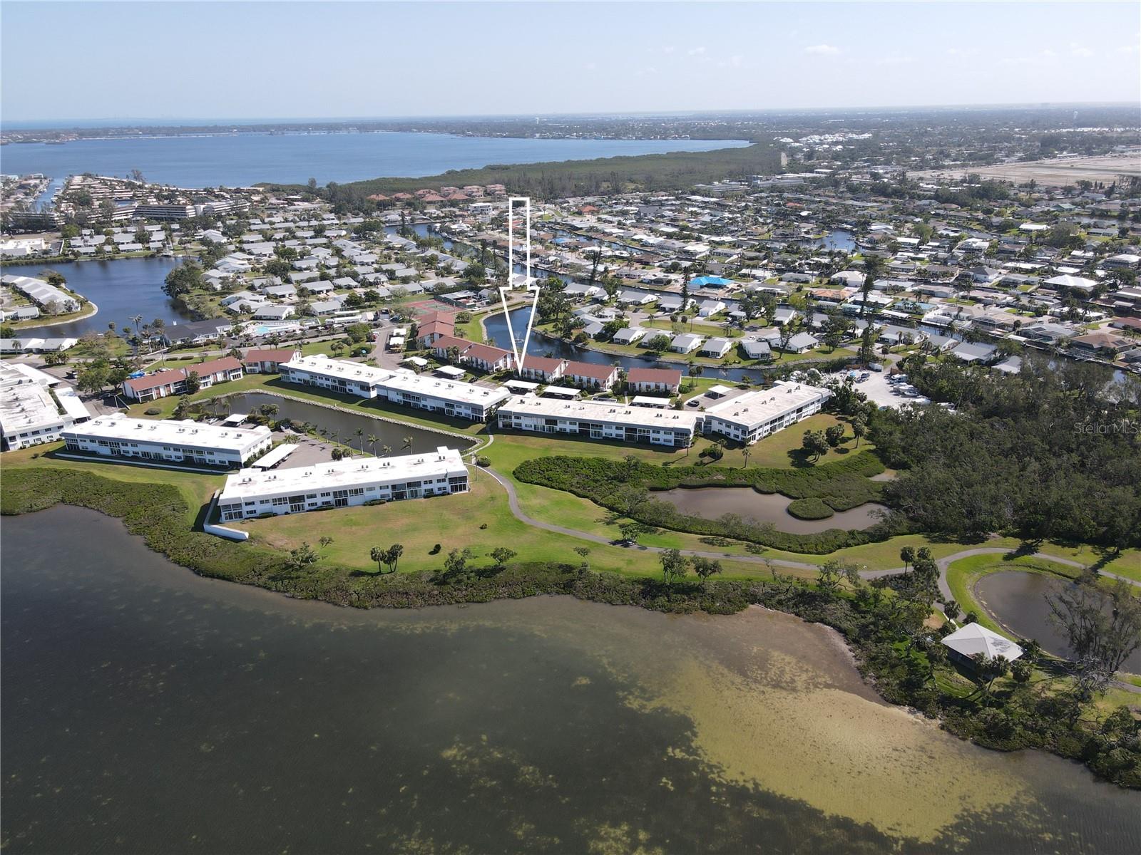 Image 36 of 75 For 4832 Independence Drive