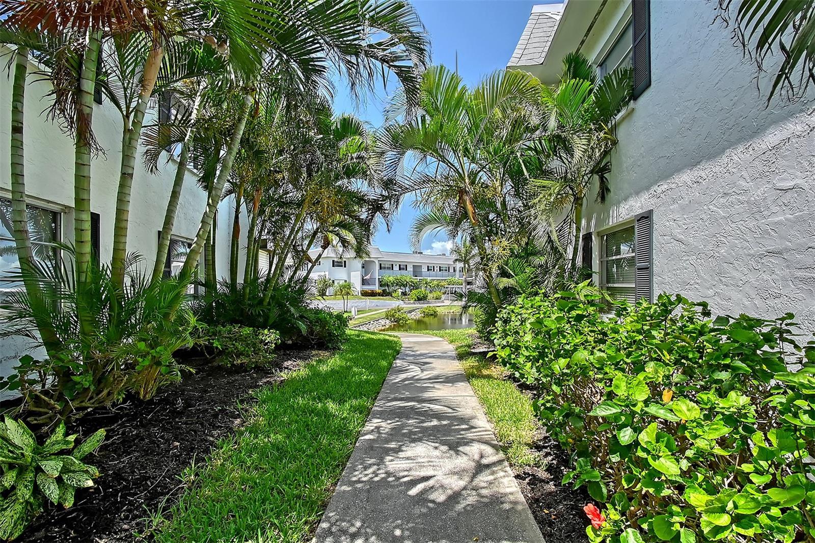 Image 40 of 75 For 4832 Independence Drive