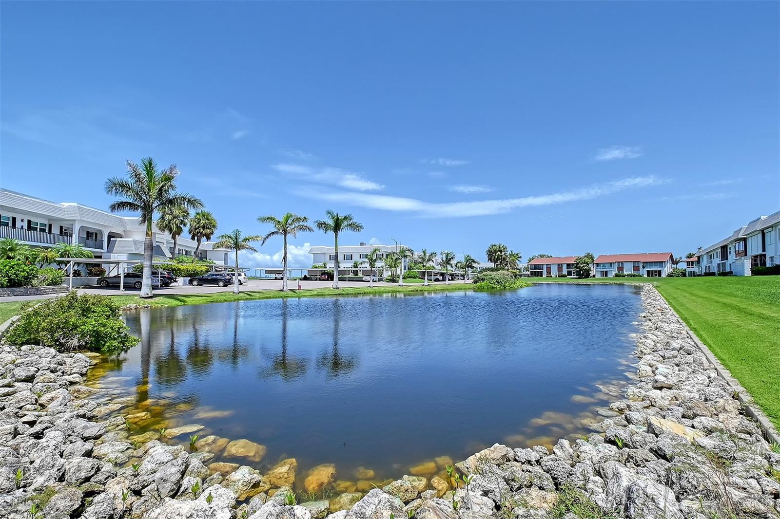 Image 44 of 75 For 4832 Independence Drive