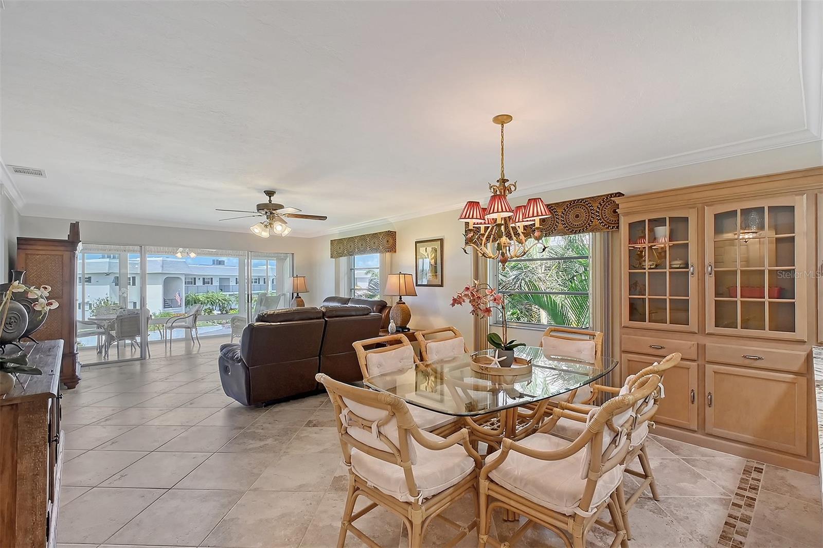 Image 6 of 75 For 4832 Independence Drive