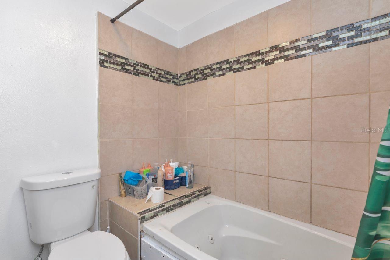 Image 17 of 43 For 3278 56th Avenue N