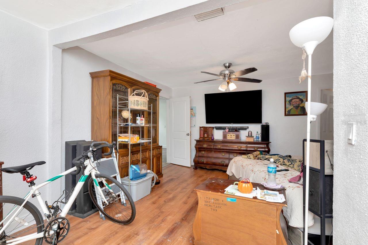 Image 31 of 43 For 3278 56th Avenue N