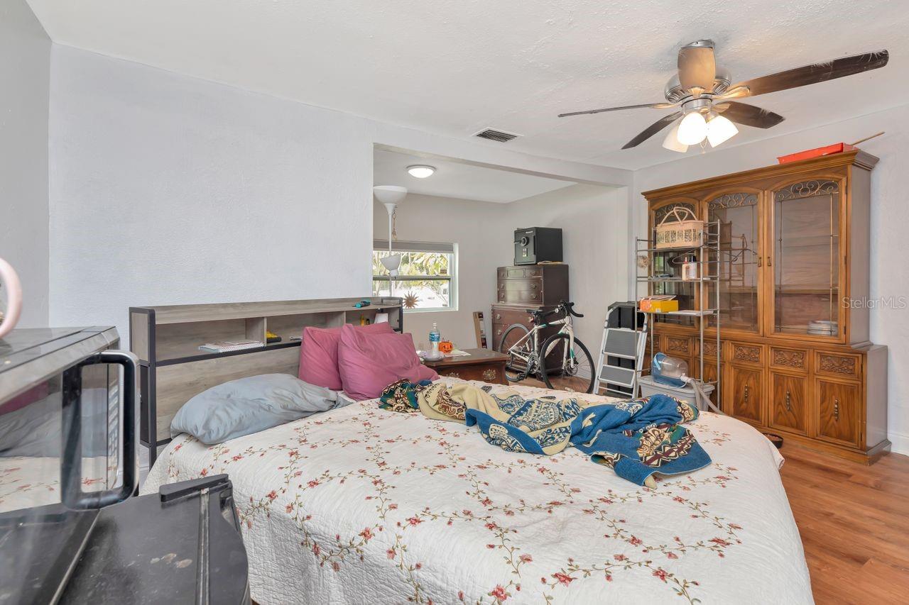 Image 32 of 43 For 3278 56th Avenue N