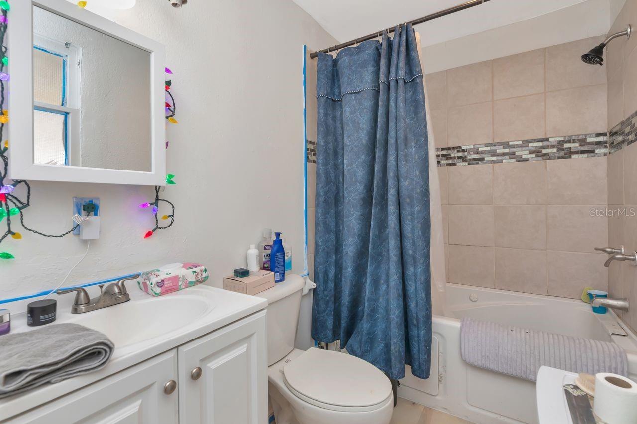 Image 33 of 43 For 3278 56th Avenue N