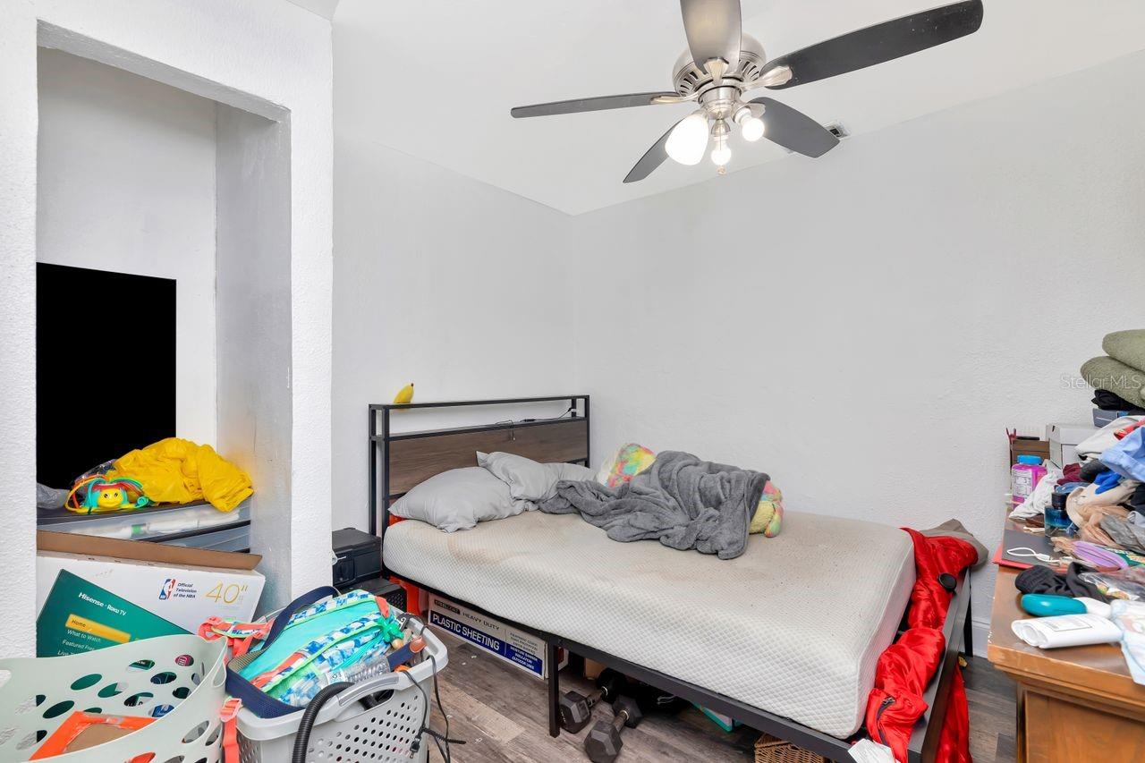 Image 35 of 43 For 3278 56th Avenue N