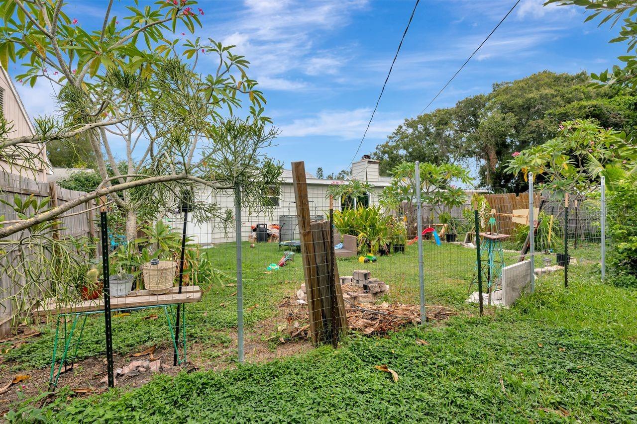 Image 42 of 43 For 3278 56th Avenue N