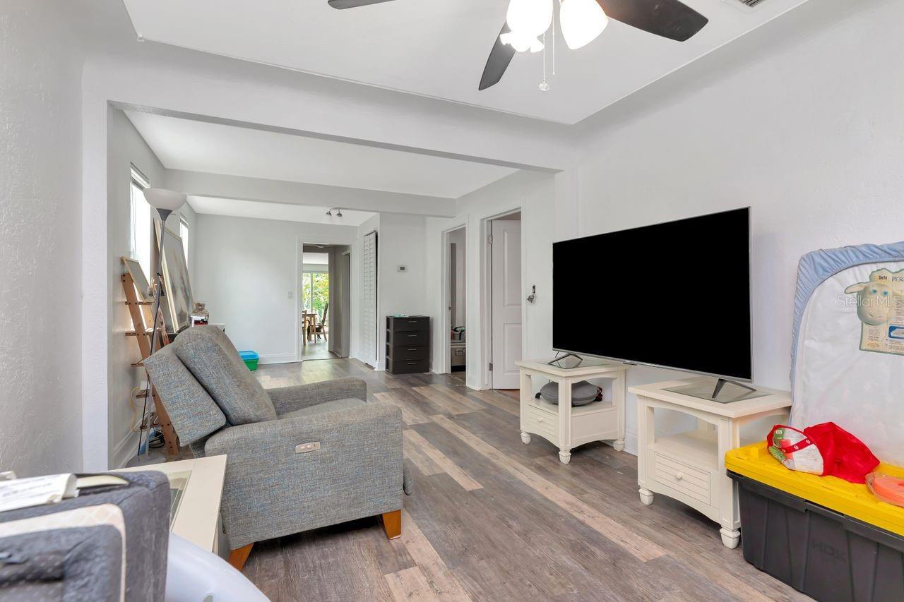 Image 8 of 43 For 3278 56th Avenue N