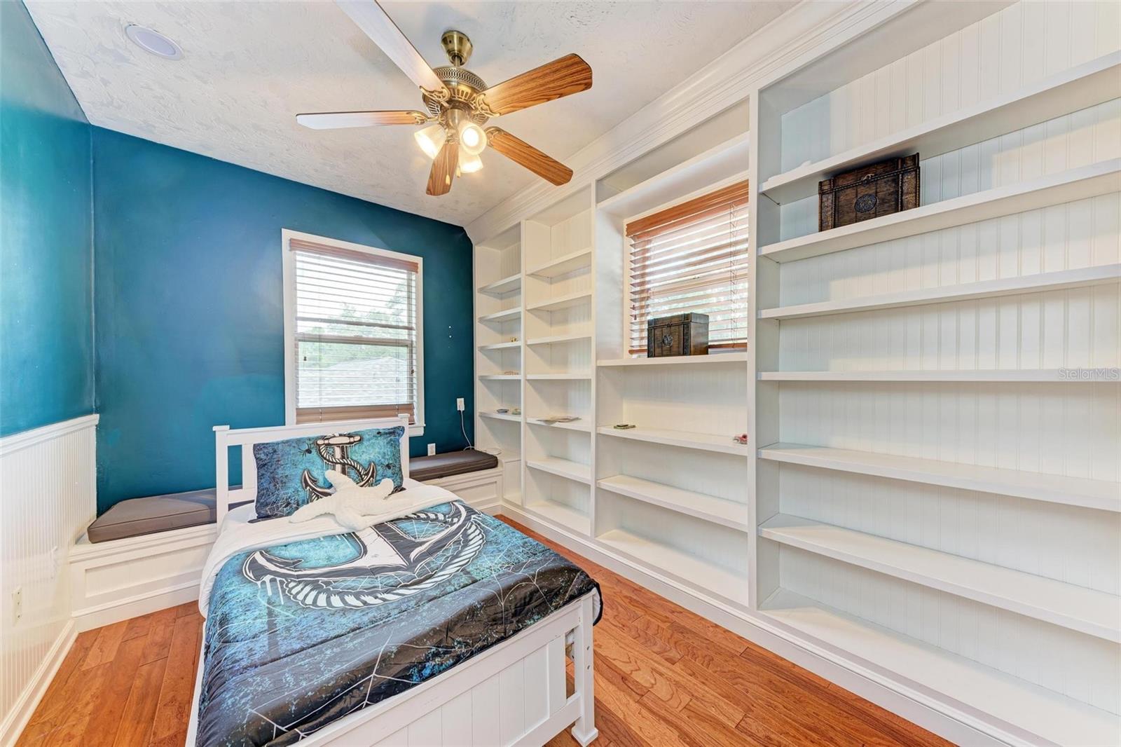 Image 27 of 52 For 5408 Evora Avenue