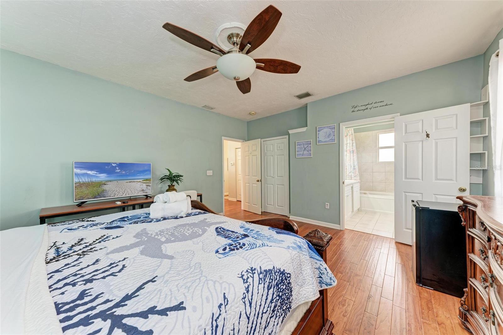Image 31 of 52 For 5408 Evora Avenue