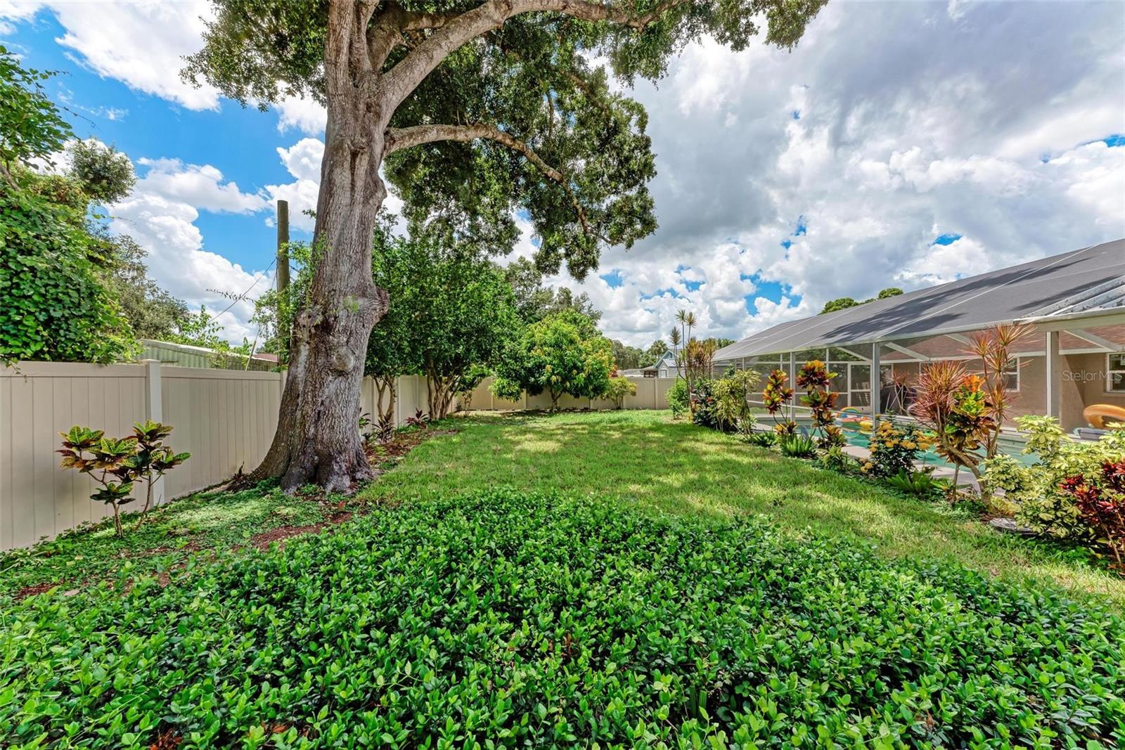 Image 45 of 52 For 5408 Evora Avenue