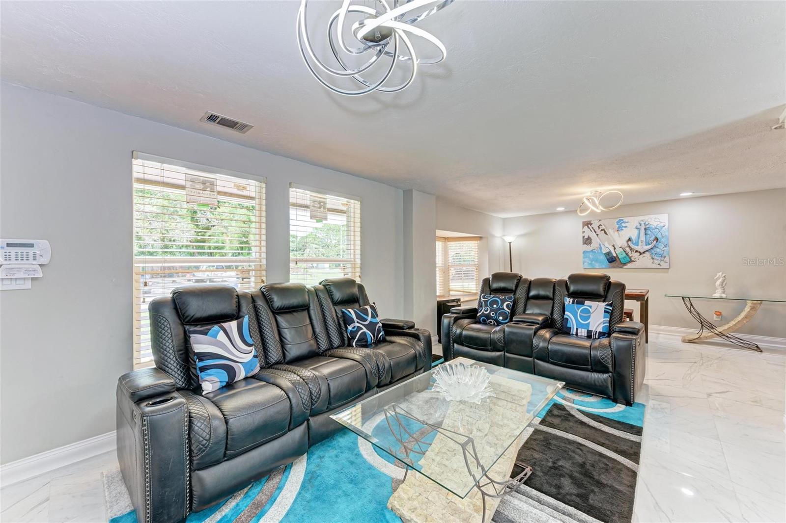 Image 9 of 52 For 5408 Evora Avenue