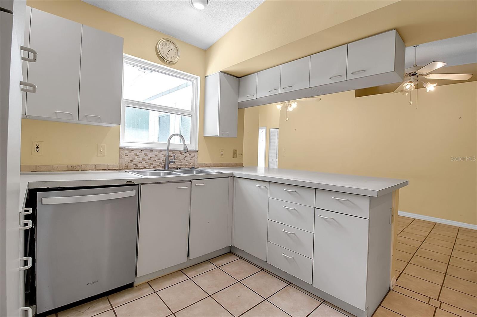 Image 11 of 43 For 2628 Britannia Road