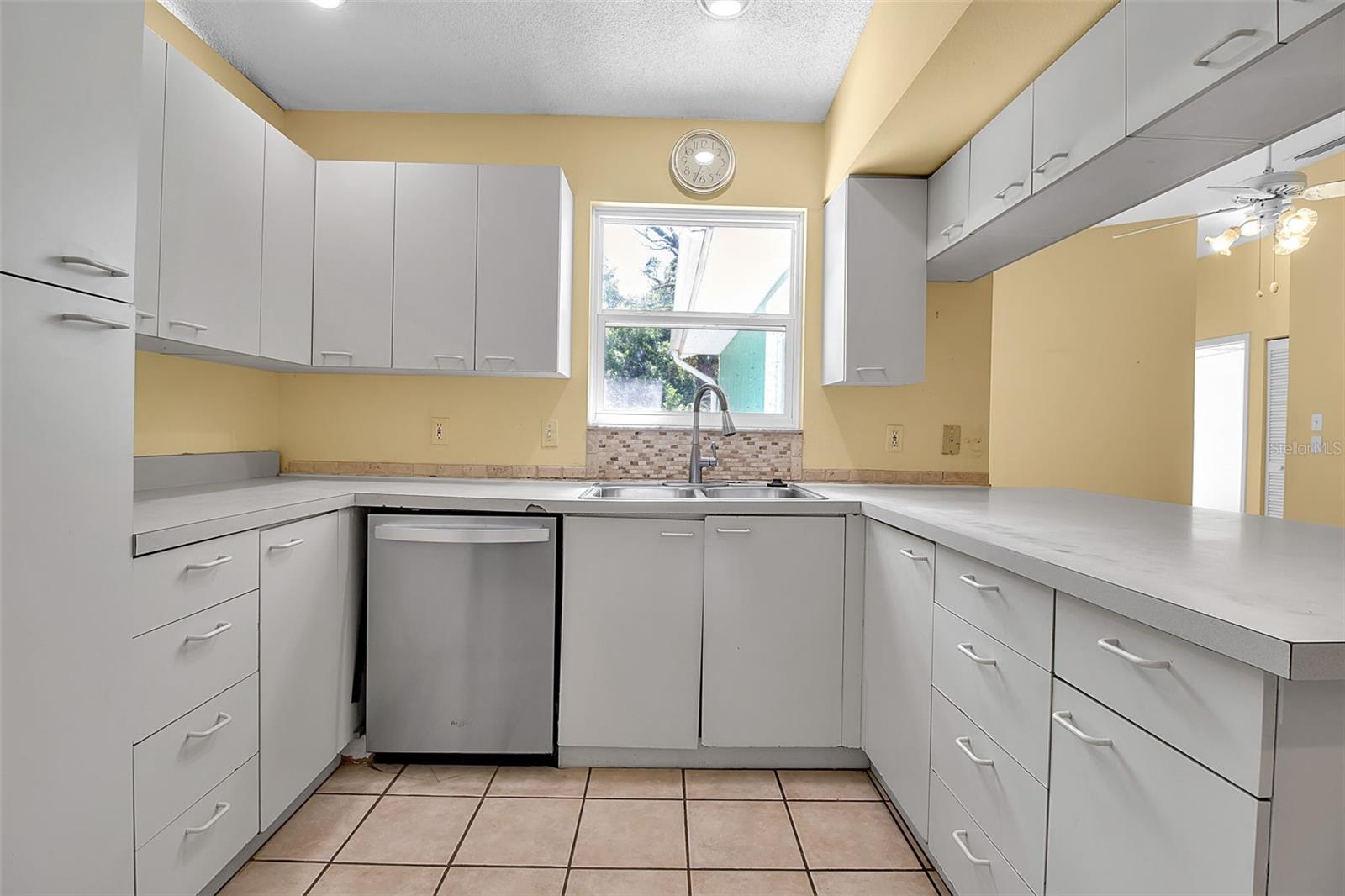 Image 12 of 43 For 2628 Britannia Road