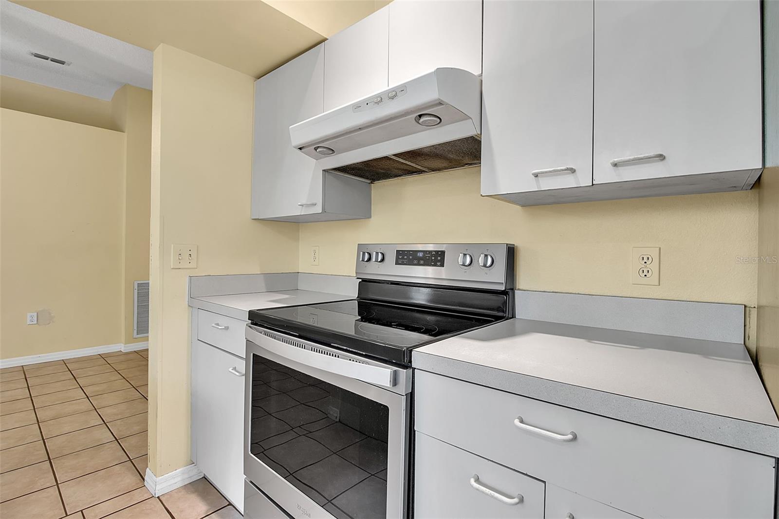 Image 20 of 43 For 2628 Britannia Road