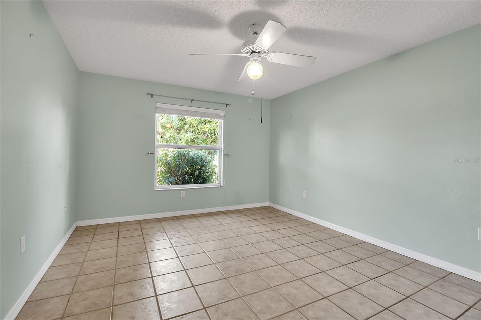 Image 21 of 43 For 2628 Britannia Road