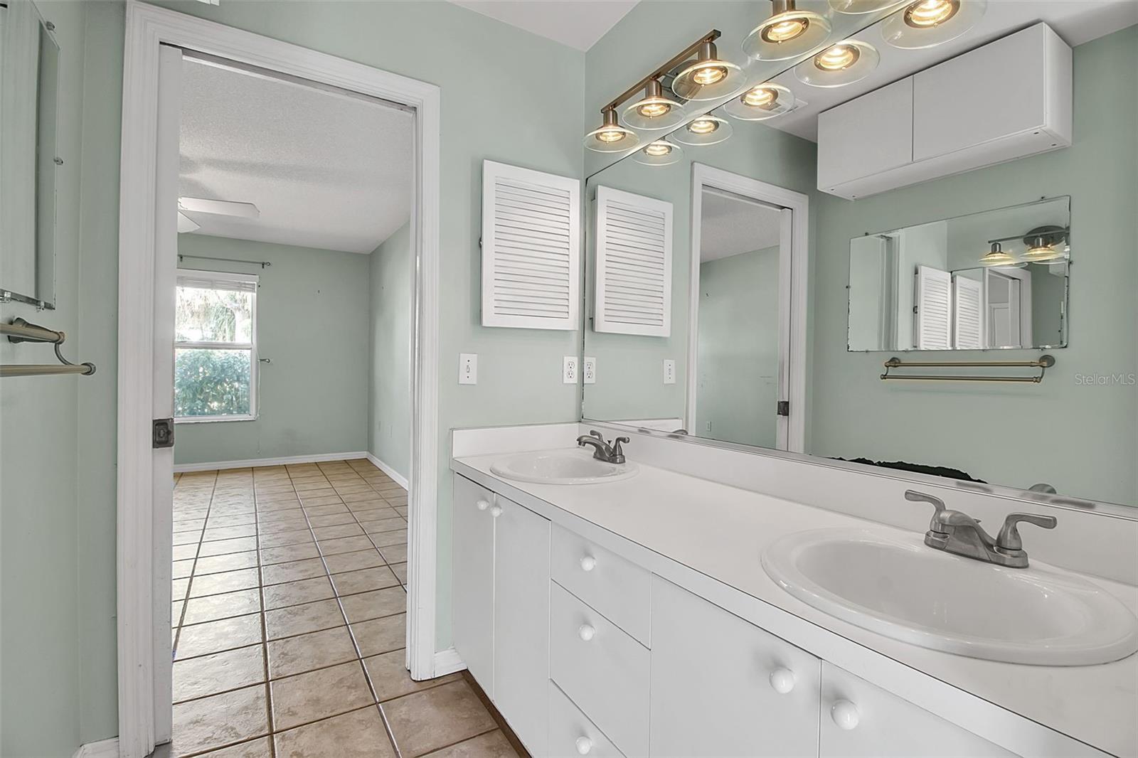 Image 25 of 43 For 2628 Britannia Road