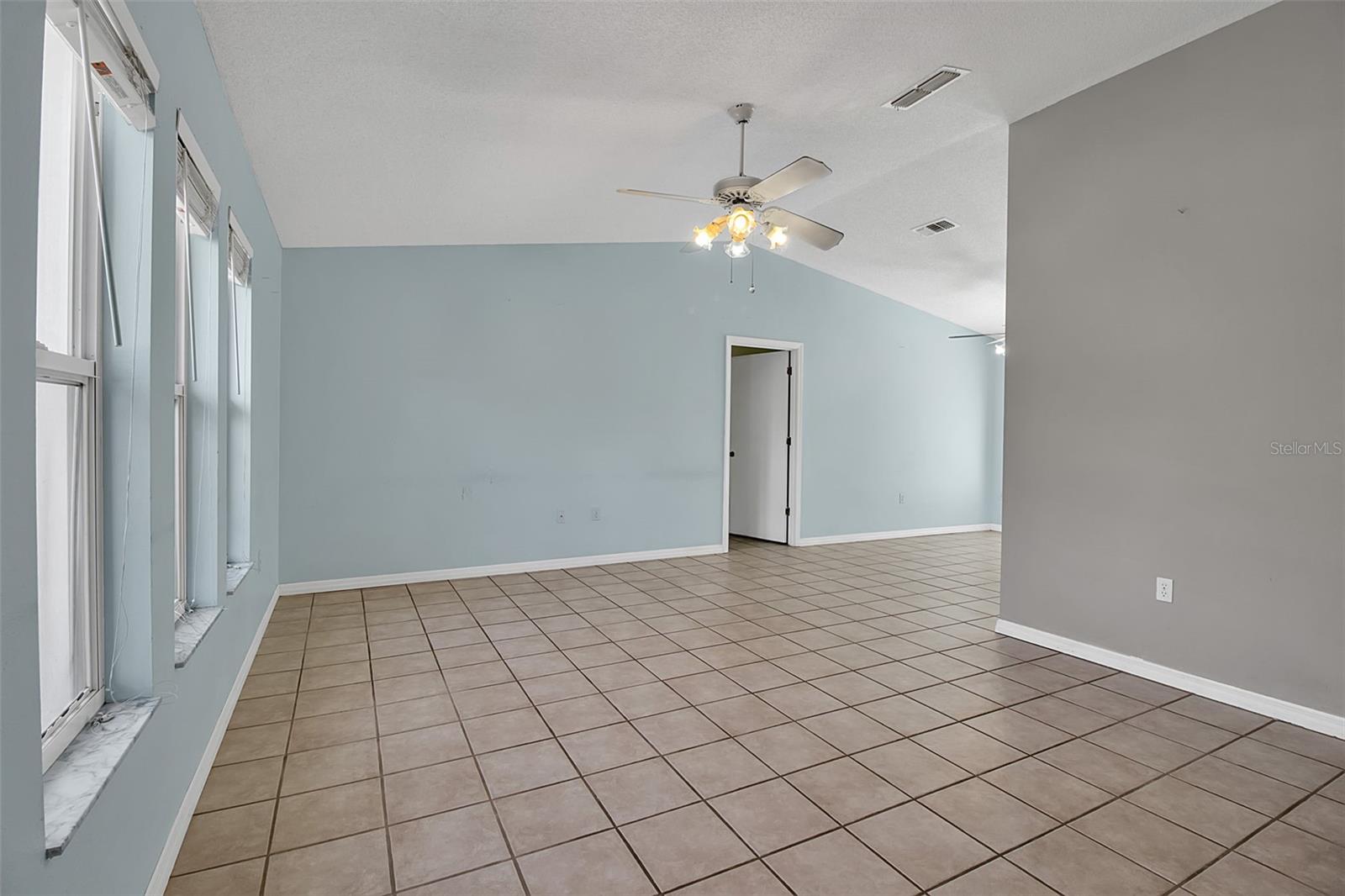 Image 6 of 43 For 2628 Britannia Road