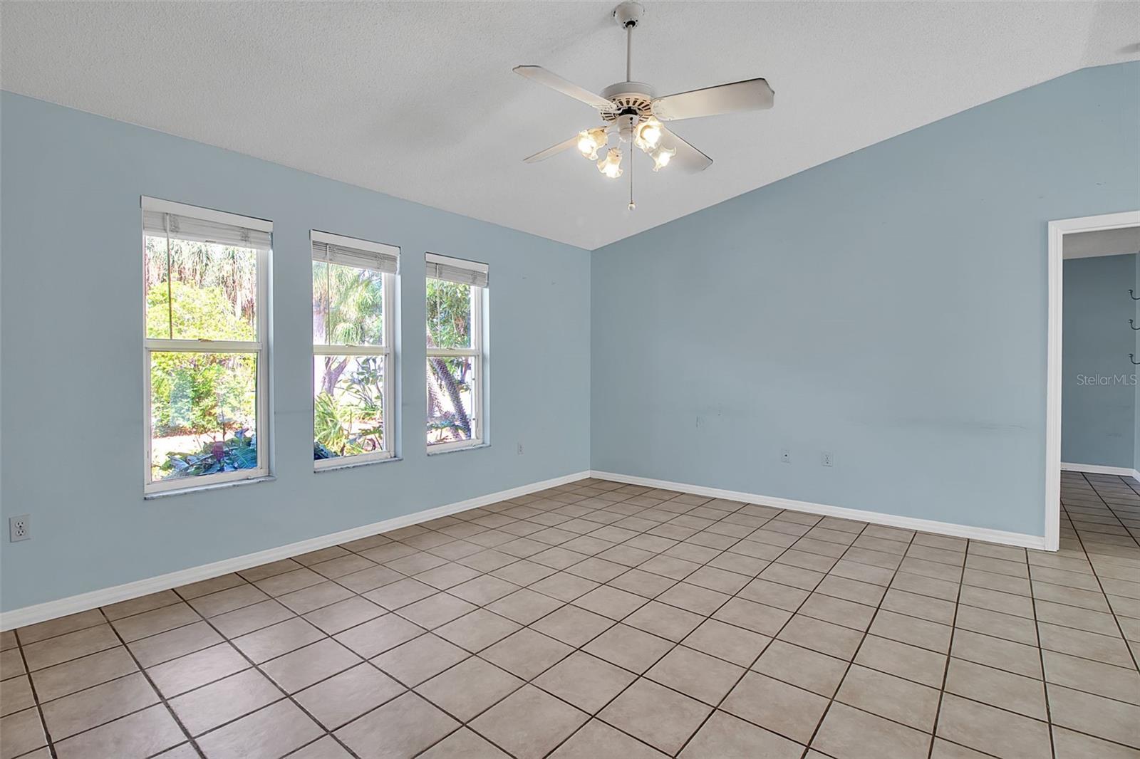 Image 8 of 43 For 2628 Britannia Road