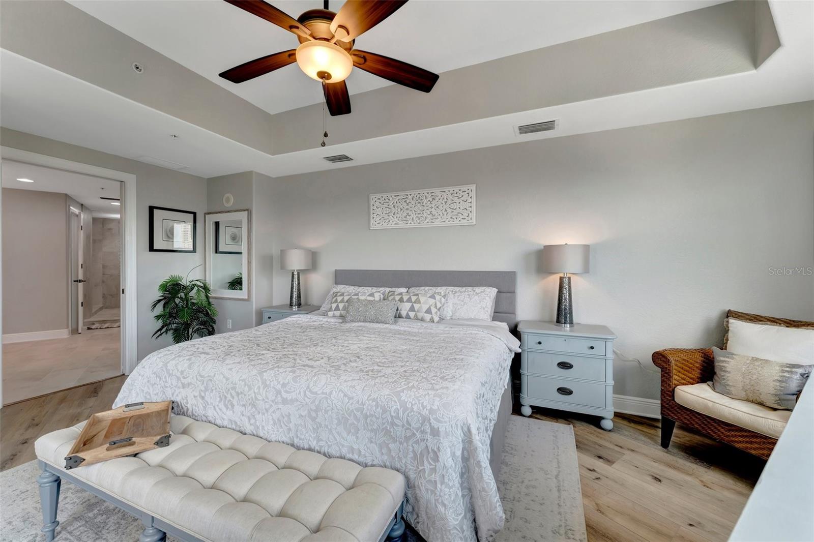 Image 25 of 62 For 501 Haben Boulevard 506