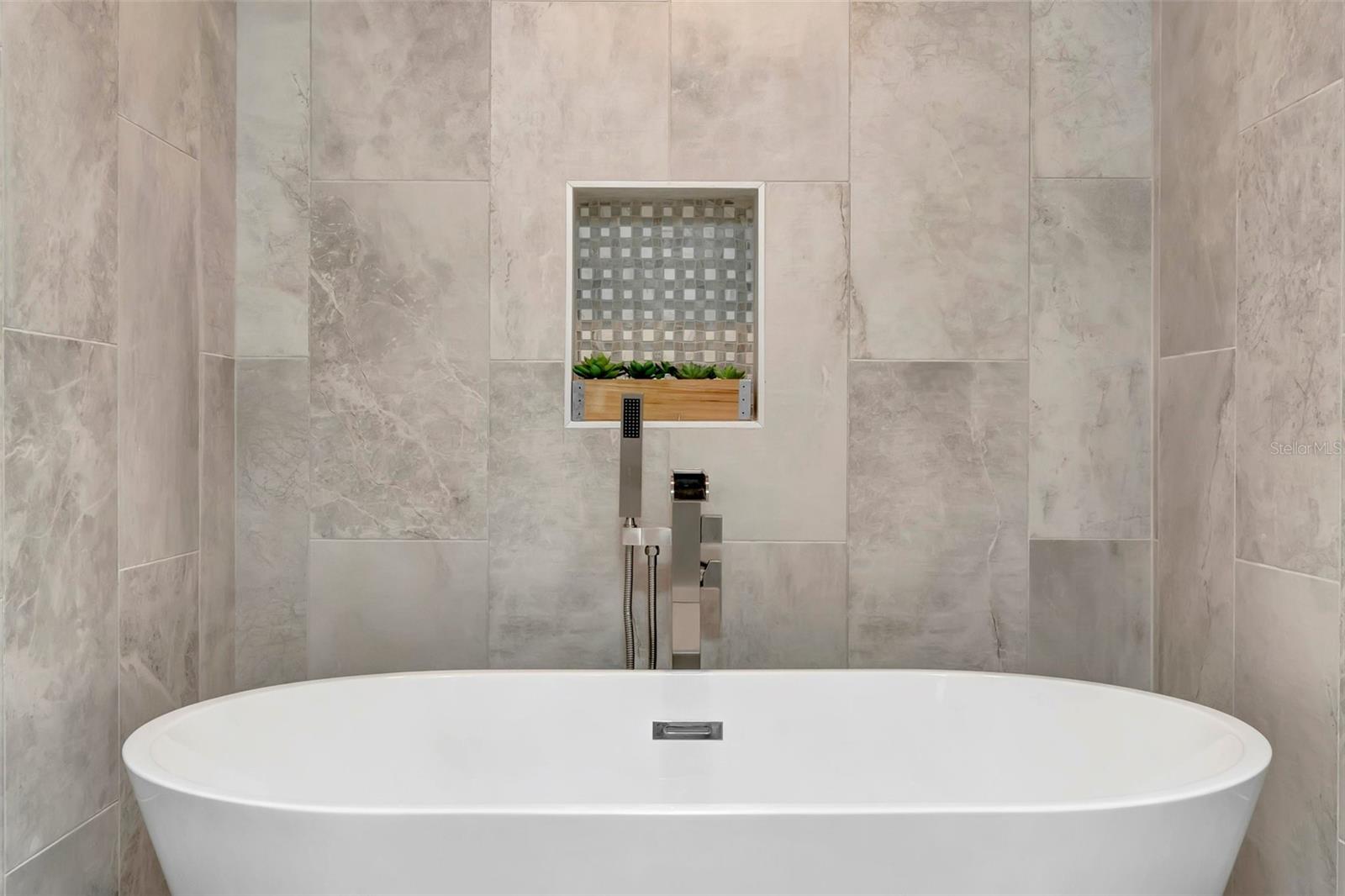 Image 35 of 62 For 501 Haben Boulevard 506