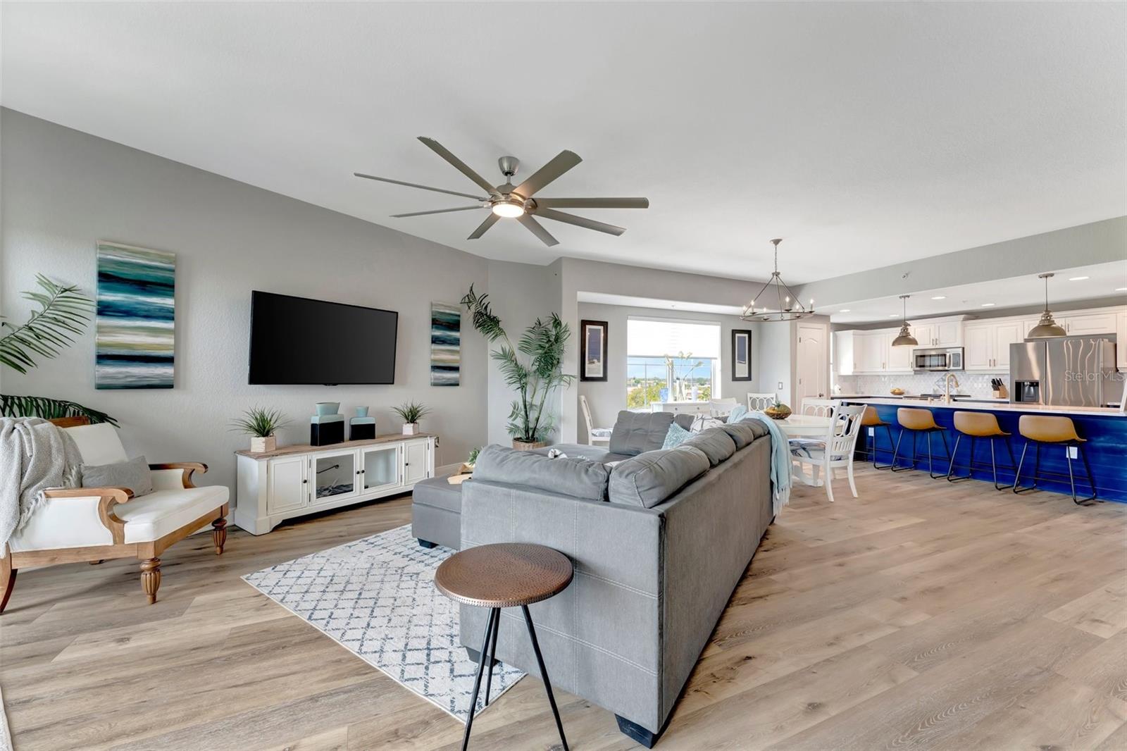 Image 9 of 62 For 501 Haben Boulevard 506