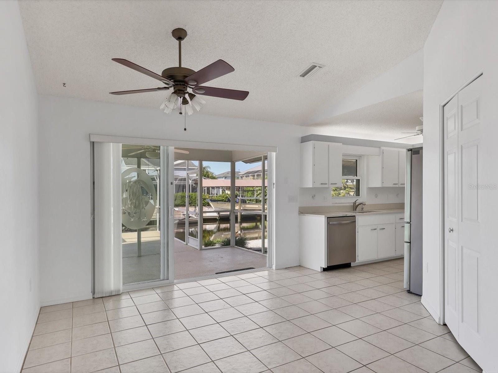 Image 10 of 38 For 4307 3rd Avenue Ne