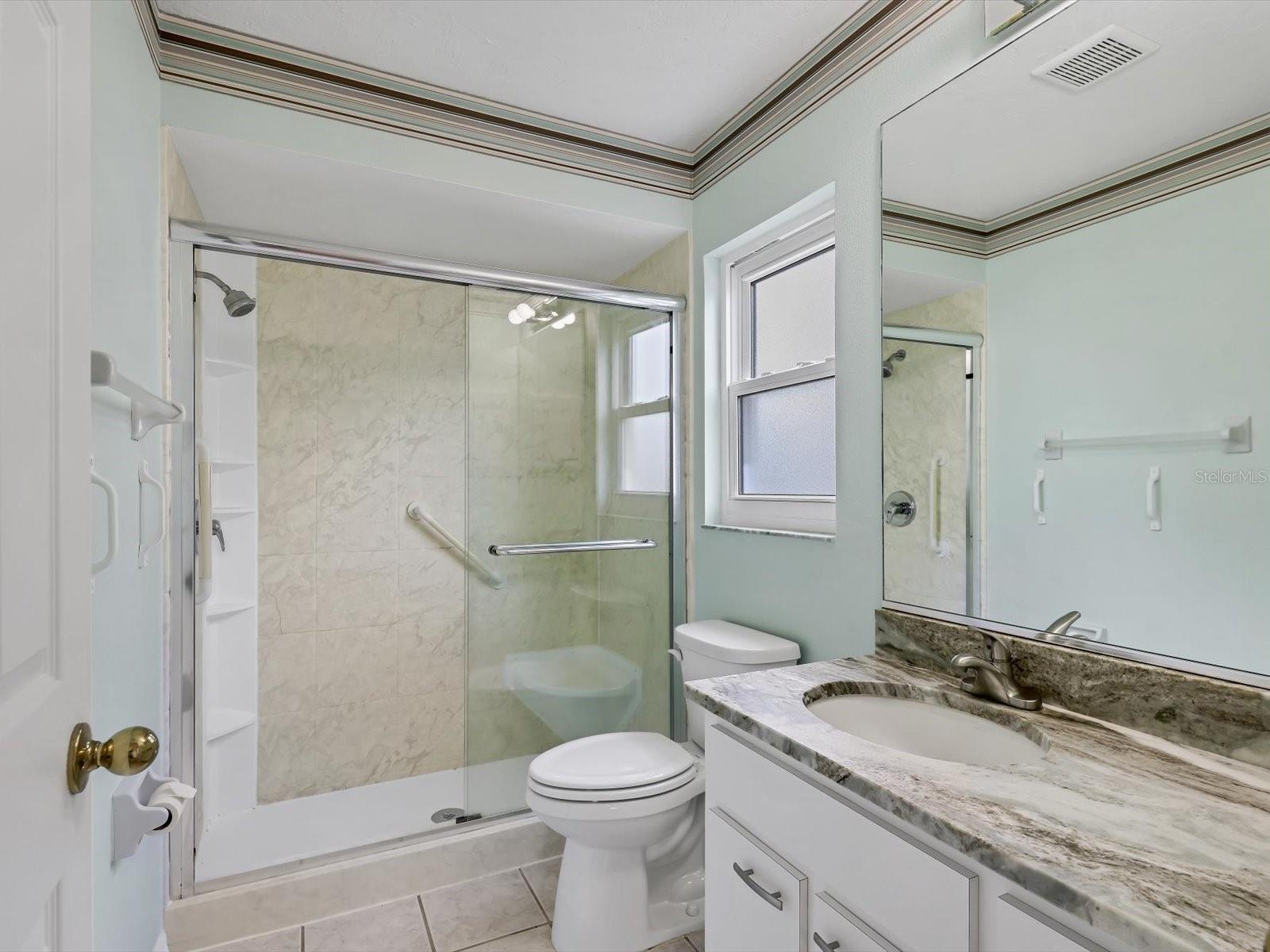 Image 17 of 38 For 4307 3rd Avenue Ne